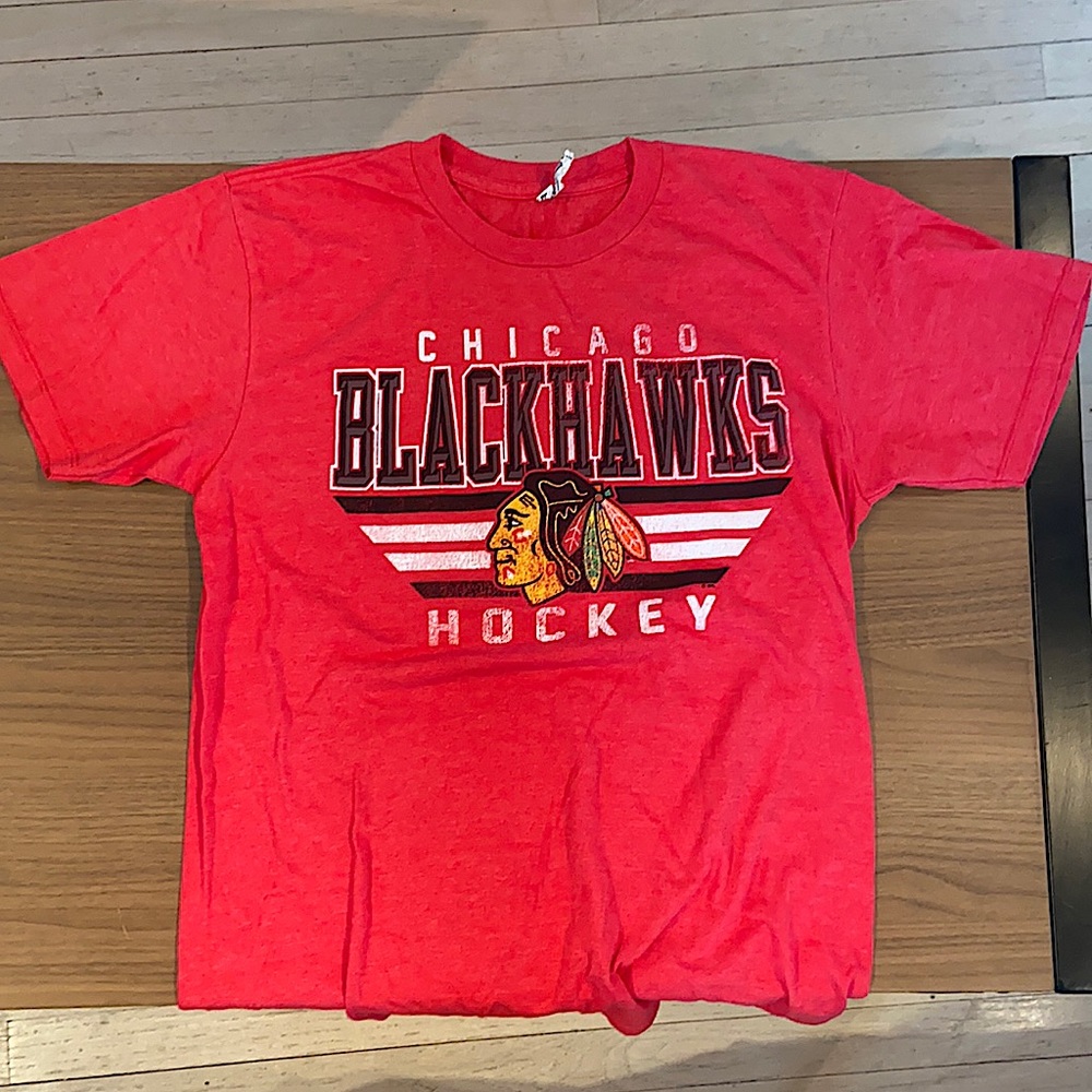 Red Blackhawks Hockey T-shirt